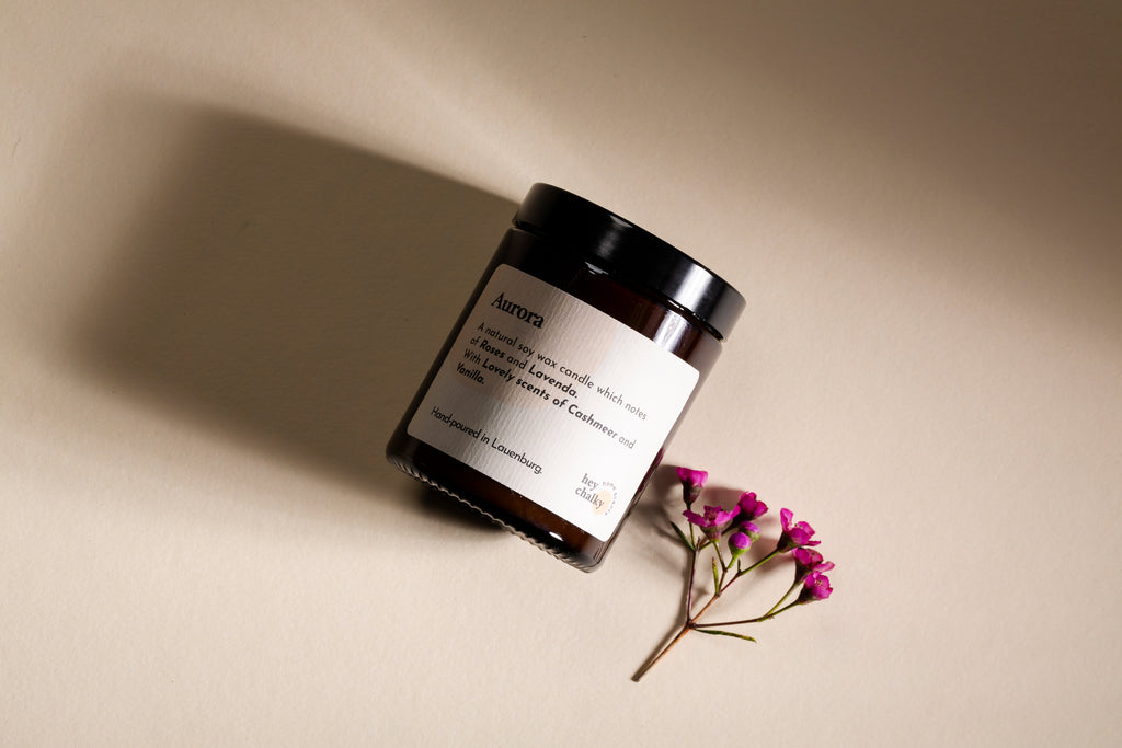 Aurora Candle - Citrus Floral Scented Soy Candle with Cashmere & Vanilla