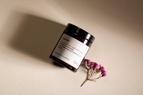 Aurora Candle - Citrus Floral Scented Soy Candle with Cashmere & Vanilla